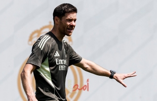 تقارير: تشابي ألونسو مديرا فنيا لـ ليفربول الموسم المقبل