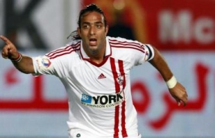 مفاجأة.."ميدو" نجم الفراعنة والزمالك السابق يعود إلى أضواء المستطيل الأخضر- فيديو