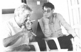 في ذكرى رحيلة الروائي الكبير.... محمود درويش: موعد مع إميل حبيبي |