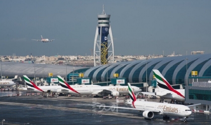 مطار دبي الدولي يستأنف رحلاته تدريجياً بعد السيطرة على حريق الخزان
