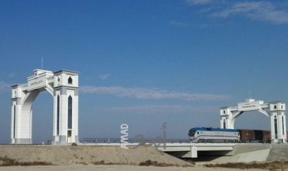 الجيش الإسرائيلي يحذر السكان من استخدام القطارات في إيران