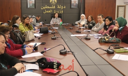  اللجنة الوطنية لتشغيل النساء تطلع بعثة تقصي الحقائق الدولية على الانتهاكات التي تتعرض لها "العاملات"