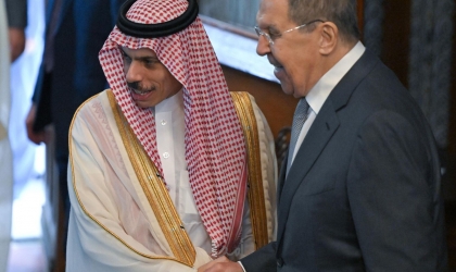 لافروف وبن فرحان يؤكدان أهمية التفاوض نحو إقامة الدولة الفلسطينية وضرورة وقف حرب غزة