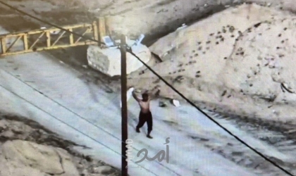 أحد عناصر حماس يسلم نفسه لجيش الاحتلال في غزة