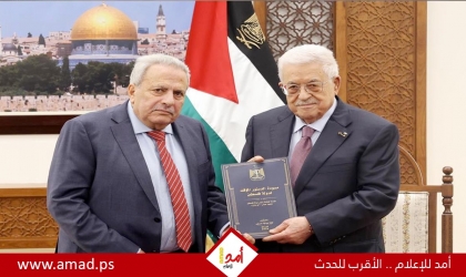 الرئيس عباس يصدر قرارا بنشر المسودة الأولى للدستور المؤقت