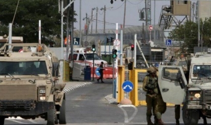 القدس المحتلة: إصابة شاب فلسطيني برصاص جيش الاحتلال قرب حاجز حزما