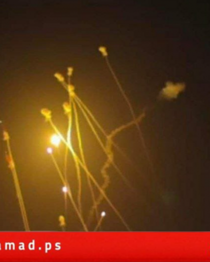 حزب الله يطلق إطلاق عشرات الصواريخ باتجاه إسرائيل..والقبة تعترض