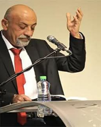 الاتحاد العام للكتّاب وحزب الشعب ينعون الشاعر ماجد أبو غوش