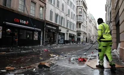 فرنسا تفرض حظر تجول ليلي في أربع مدن شمالية على خلفية الاحتجاجات